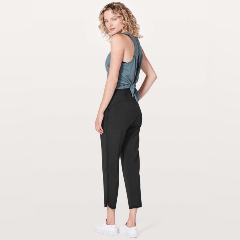Lululemon Every Moment Pant Size 4